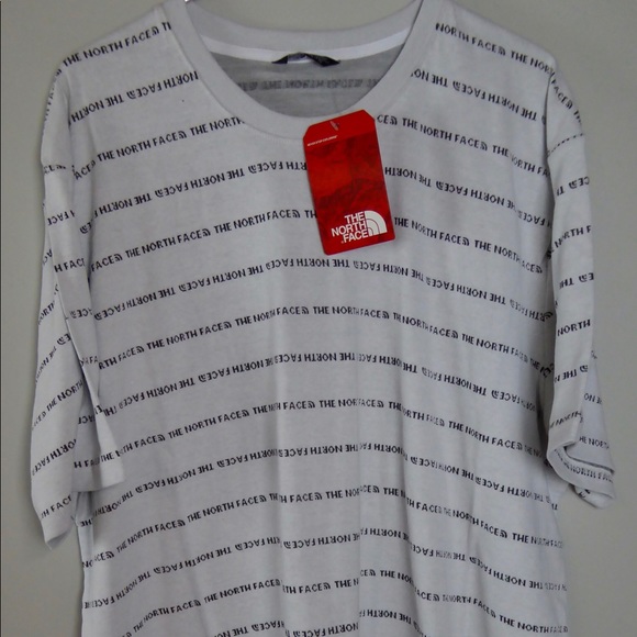 The North Face Allover Logo Print T-Shirt TNF NWT - Picture 4 of 6
